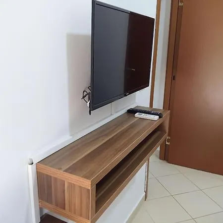 Pine Tree App 150m By Beach! Golem (Tirana)